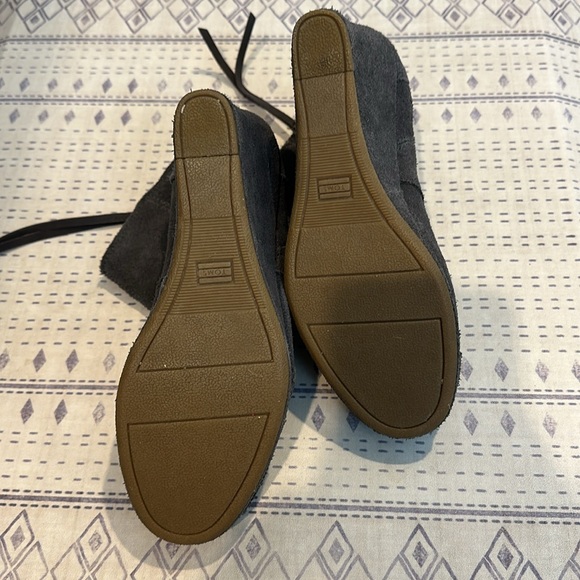 Tom’s Wedges - Picture 4 of 5